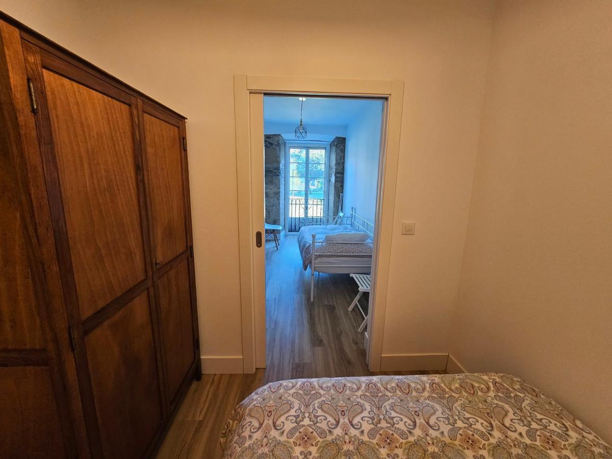 Apartamentos En El Centro - Plaza De Amboage - Wifi Ferrol Kültér fotó