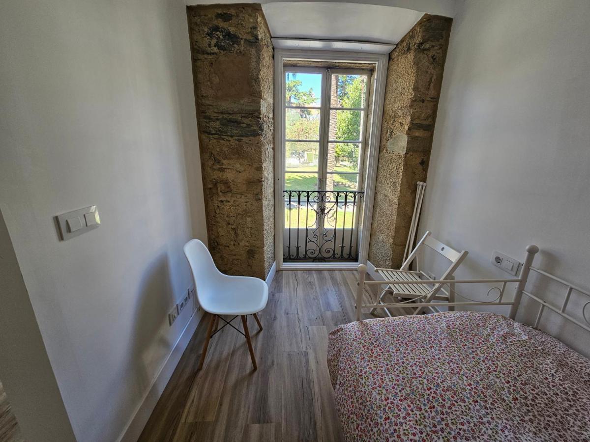 Apartamentos En El Centro - Plaza De Amboage - Wifi Ferrol Kültér fotó