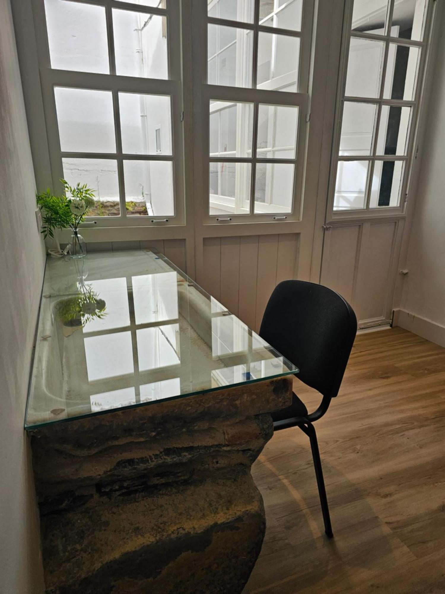Apartamentos En El Centro - Plaza De Amboage - Wifi Ferrol Kültér fotó