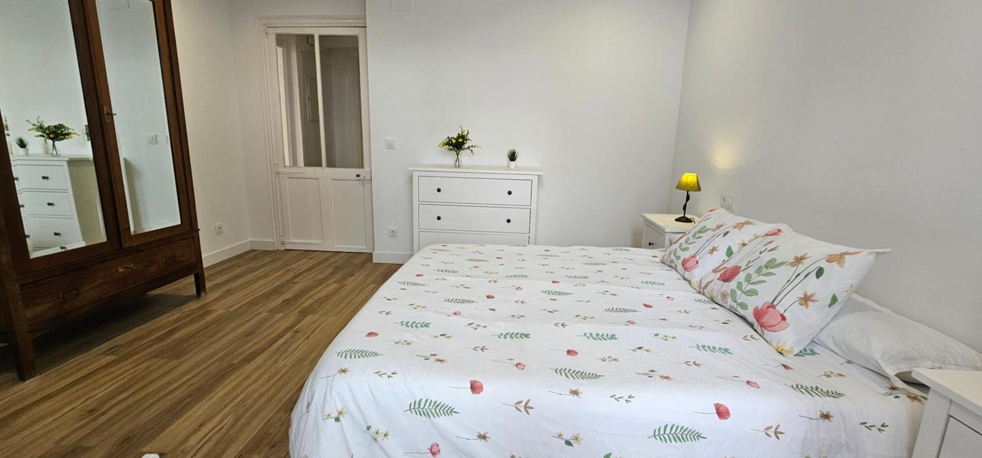 Apartamentos En El Centro - Plaza De Amboage - Wifi Ferrol Kültér fotó