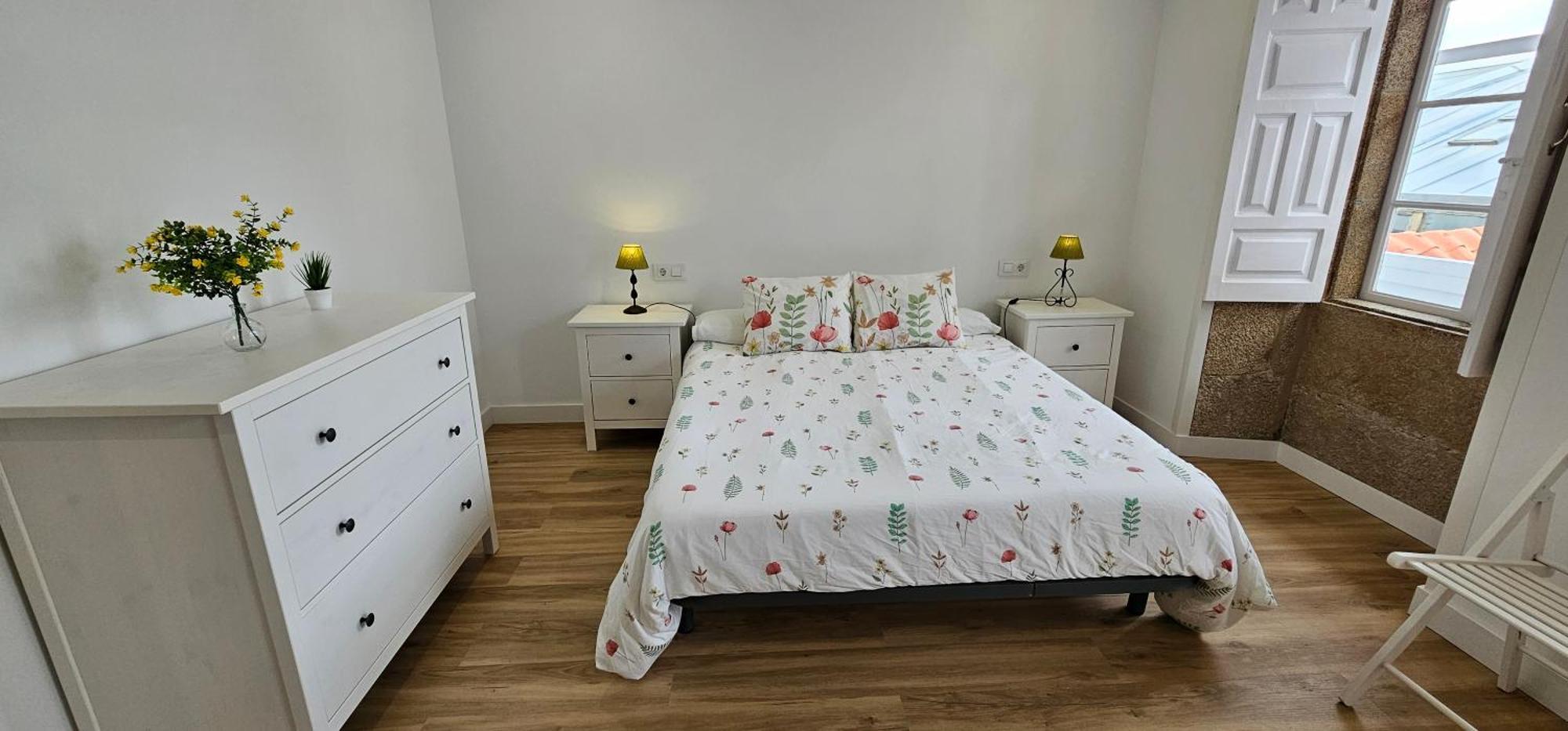Apartamentos En El Centro - Plaza De Amboage - Wifi Ferrol Kültér fotó